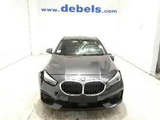 Damaged car BMW 1-serie  2020/2