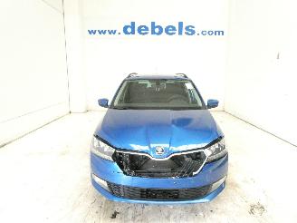 Schadeauto Skoda Fabia  2021/11