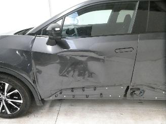 Toyota C-HR  picture 7
