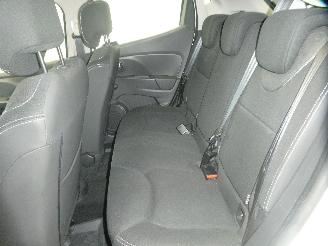 Renault Clio  picture 15