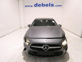 uszkodzony samochody osobowe Mercedes A-klasse  2022/10