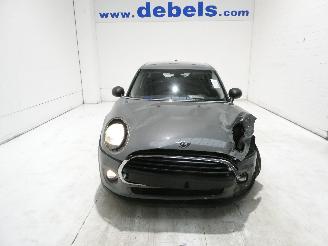 Damaged car Mini One 1.5 2019/4