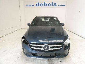 damaged passenger cars Mercedes B-klasse B 220 2019/10