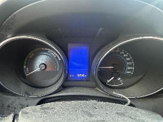 Toyota Auris HYBRID BREAK picture 17