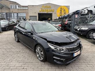 Damaged car Kia Optima 1.7 CRDI LUXE 2017/2
