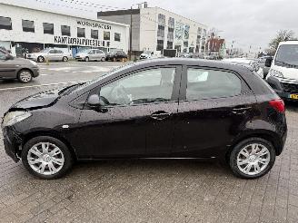 Mazda 2 ACTIVE picture 5