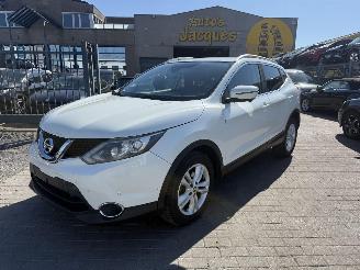 Avarii autoturisme Nissan Qashqai 1.2 DIG-T TEKNA 2015/4