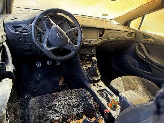 Opel Astra OPC LINE picture 6