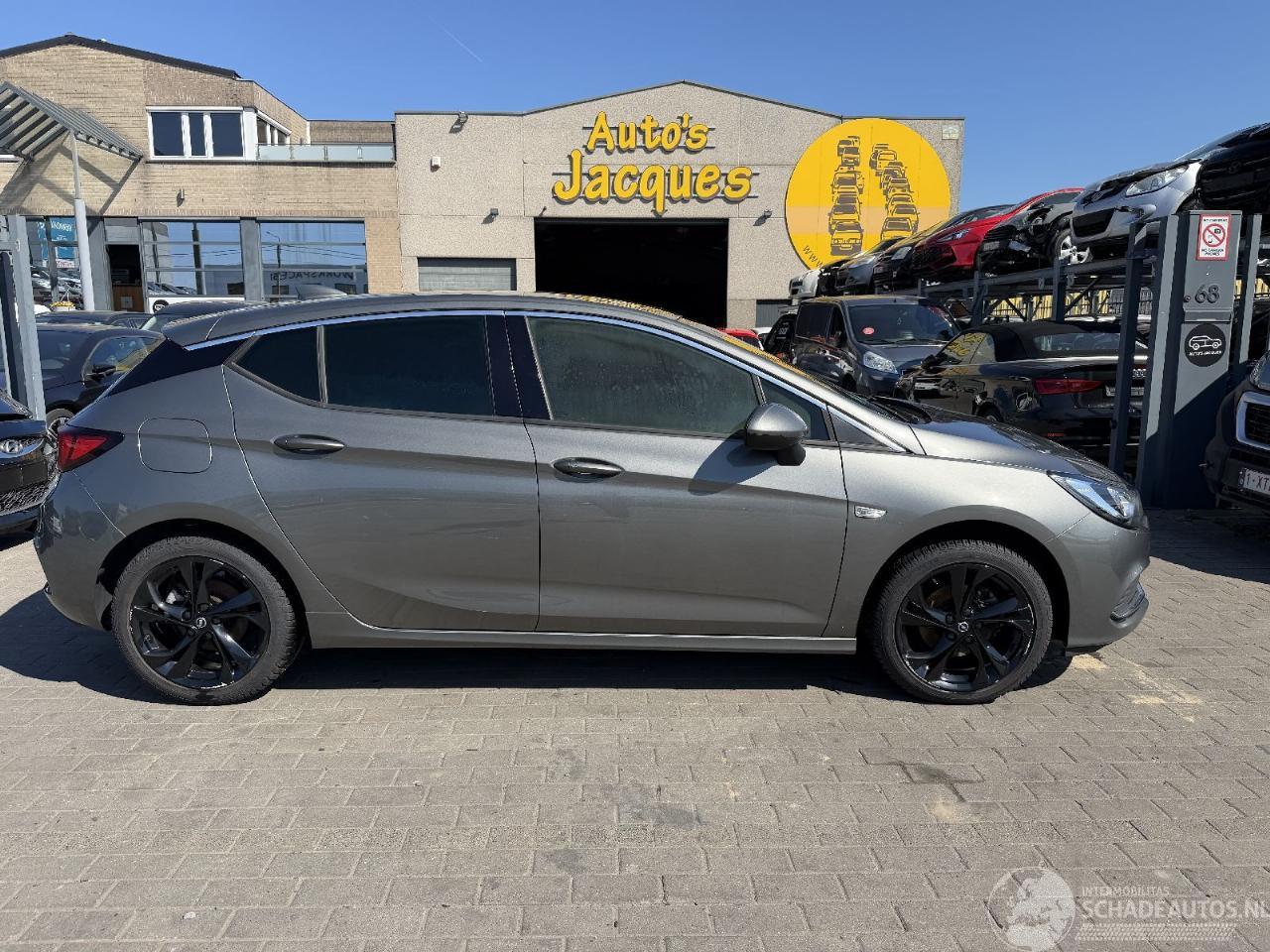 Opel Astra OPC LINE