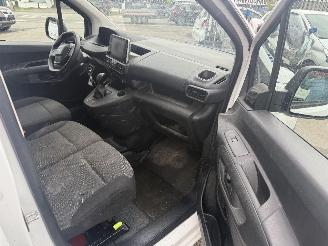 Peugeot Partner 1.5 BLUEHDI PREMIUM picture 15