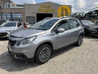 Coche accidentado Peugeot 2008 1.5 HDI ACTIVE 2019/4