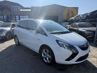 uszkodzony samochody osobowe Opel Zafira 1.6 TOURER COSMO 2016/2
