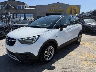 damaged passenger cars Opel Crossland 1.2 2020/5