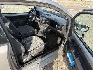 Volkswagen Up! 1.0 MOVE picture 15