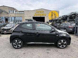 skadebil auto Toyota Aygo 1.0 VVT-I X-PLAY 2017/3