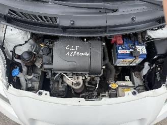 Toyota Yaris 1.0 5D picture 16