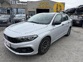 Vaurioauto  passenger cars Fiat Tipo 1.0 FIREFLY 100 2021/3