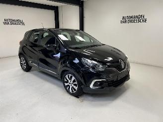 Damaged car Renault Captur  2018/12