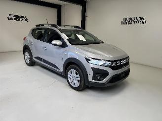krockskadad bil auto Dacia Sandero STEPWAY 2024/2