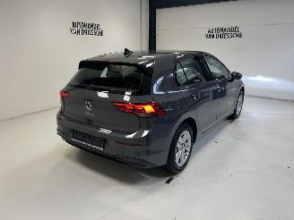 Volkswagen Golf  picture 3
