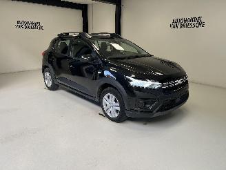 Vaurioauto  passenger cars Dacia Sandero STEPWAY 2024/1