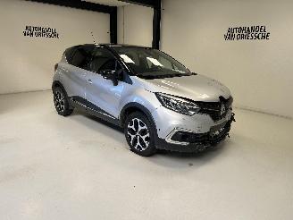 Schadeauto Renault Captur INTENS 2019/8