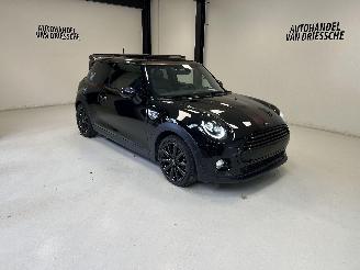 skadebil auto Mini Cooper AUTOMAAT/PANORAMA 2018/7