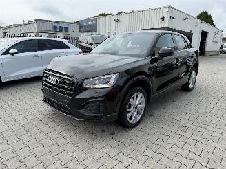 uszkodzony samochody osobowe Audi Q2 40 TFSi / Quattro S-Tronic 2024/10