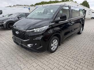 krockskadad bil auto Ford Tourneo Custom L2 9-persoons 2025/2