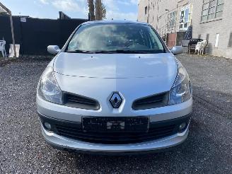 Renault Clio RIP CURL picture 6