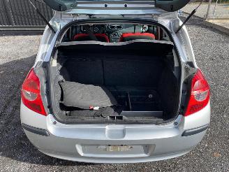 Renault Clio RIP CURL picture 16