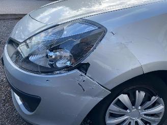 Renault Clio RIP CURL picture 8