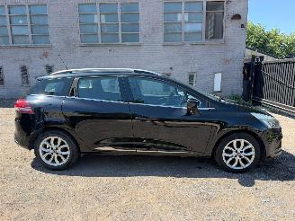 Schadeauto Renault Clio INTENS ENERGY TCE 2016/10
