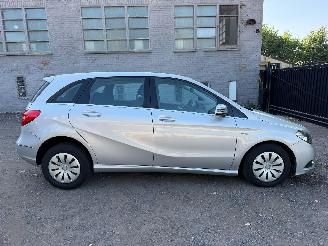 uszkodzony samochody osobowe Mercedes B-klasse 1.8 CDTI 2012/1