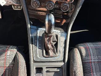 Volkswagen Golf GTI picture 33