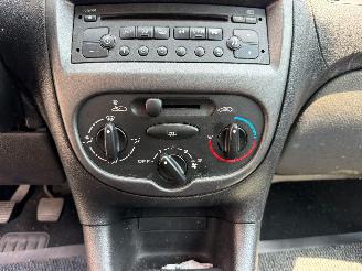 Peugeot 206 1.4 I picture 26