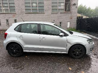 Vaurioauto  passenger cars Volkswagen Polo COMFORTLINE 2011/12