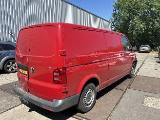 skadebil bedrijf Volkswagen Transporter 2.0 TDI L2H1 2018/2