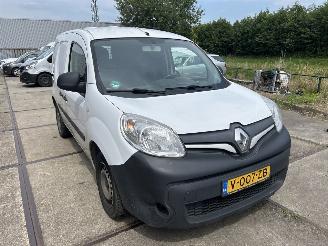krockskadad bil bedrijf Renault Kangoo 1.5 DCI ENERGY COMFORT 2019/4