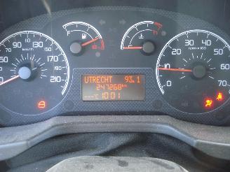 Peugeot Bipper HDI  AIRCO picture 10