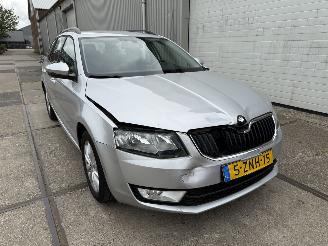 Voiture accidenté Skoda Octavia 1.2 TSI Grt Ambition Business 2015/2