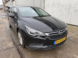 škoda osobní automobily Opel Astra 1.0 Online Edition 2017/11