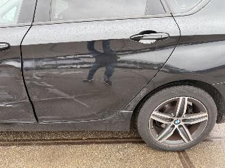 BMW 2-serie 218d Sport picture 9