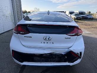 Hyundai Ioniq 1.6 GDi i-Motion picture 4