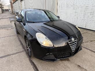 Damaged car Alfa Romeo Giulietta 1.4 T Distinctive 2012/2