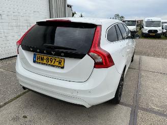 škoda osobní automobily Volvo V-60 2.0 D2 R-Design Automaat 2015/11