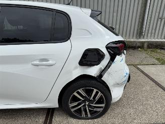 Peugeot 208 1.2 PureTech Allure picture 3