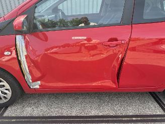 Toyota Aygo 1.0 VVT-i X-Play Multimedia Camera picture 8