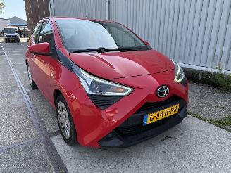 skadebil auto Toyota Aygo 1.0 VVT-i X-Play Multimedia Camera 2019/11