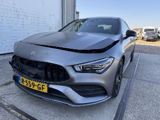 Voiture accidenté Mercedes Cla-klasse 200 AMG Line Panoramadak 2022/8